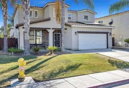 2090 Dunbar Way, Dinuba, Californie 93618, États-Unis