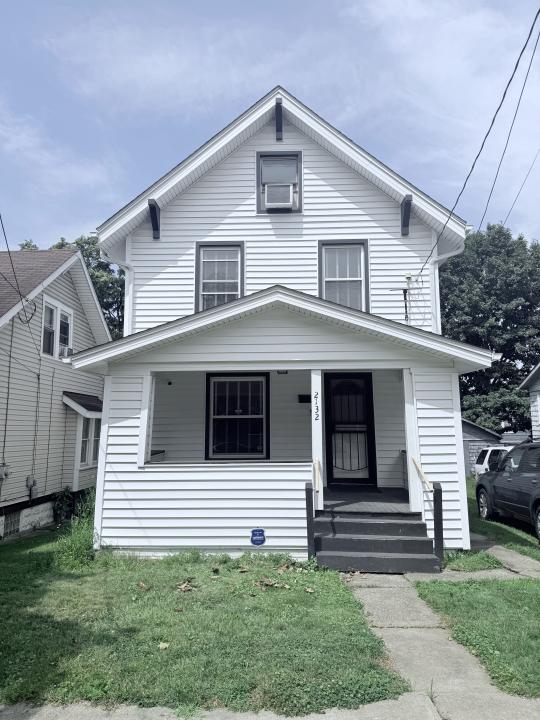 2132 10th ST SW, Akron, Ohio 44314