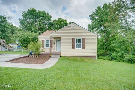 207 Johnston Avenue, Bristol, Tennessee 37620, USA