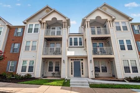 691 Winding Stream Way Unit# 202, Odenton, Maryland 21113, USA