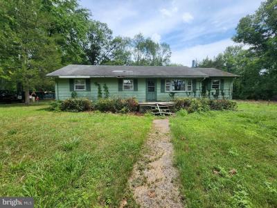5361 Balls Mill Rd, MIDLAND, Virginia 22728, USA