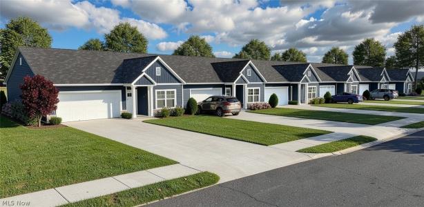 575 Overlook Road #12, Vermilion, Ohio 44089, États-Unis