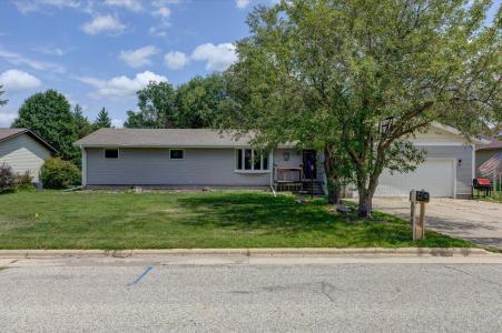 860 4th Street, Jewell, Iowa 50130, USA