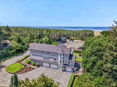 22225 Pacific Wy, Ocean Park, Washington 98640, USA