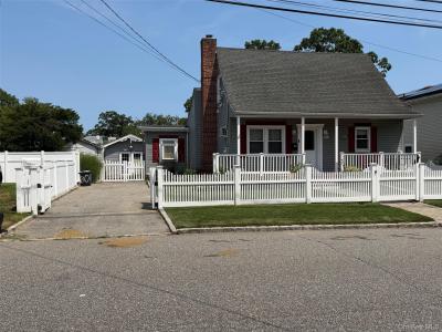300 Beachview Street, Copiague, New York 11726, États-Unis