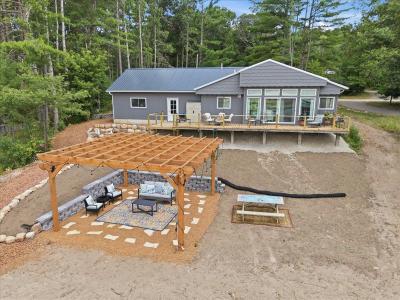 N8687 3rd Lane, Westfield, Wisconsin 53964, USA