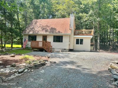 1011 Cedar Drive, Lake Ariel, Pennsylvania 18436, USA