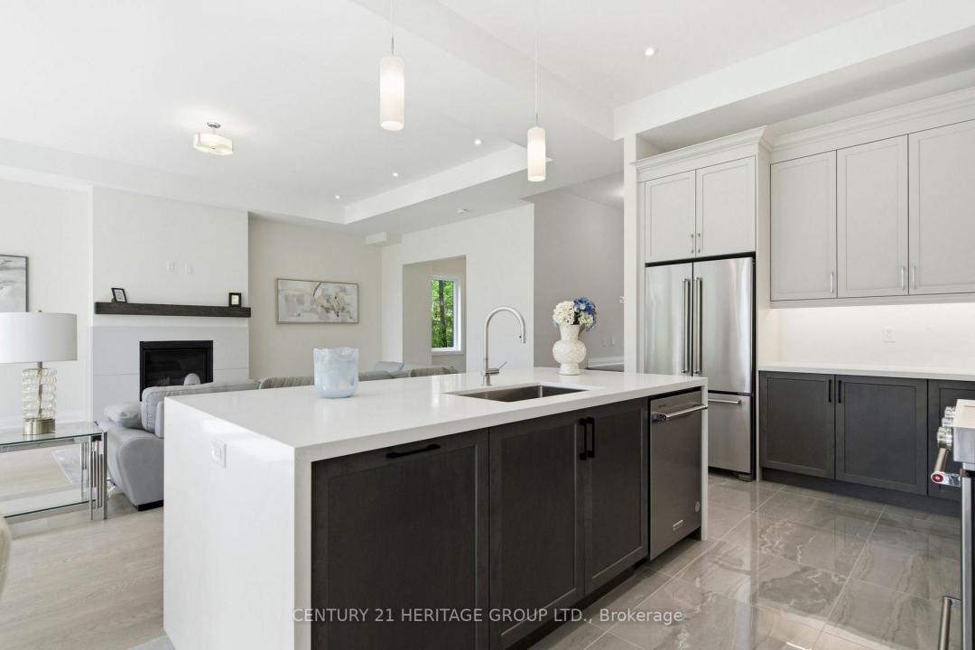 159 SNIVELY STREET, Richmond Hill, Ontario L4E 3E9, Canada