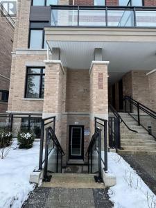 58 ELIZABETH STREET SOUTH, Richmond Hill (mill Pond), Ontario L4C 5W2, Canada
