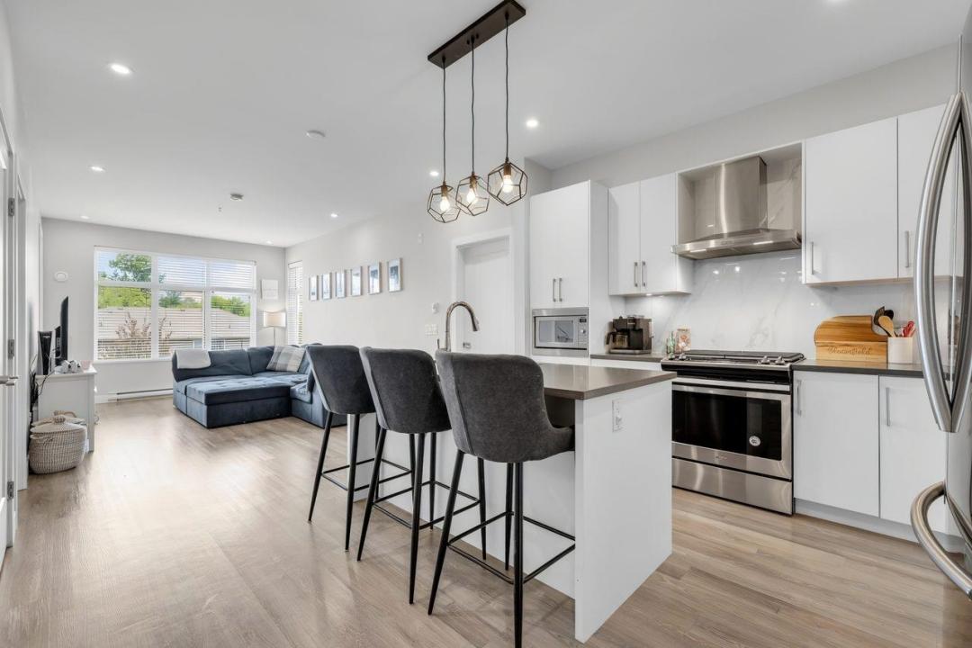 15436 31 AVENUE, Surrey, Colúmbia Britânica V3Z 1H3, Canadá