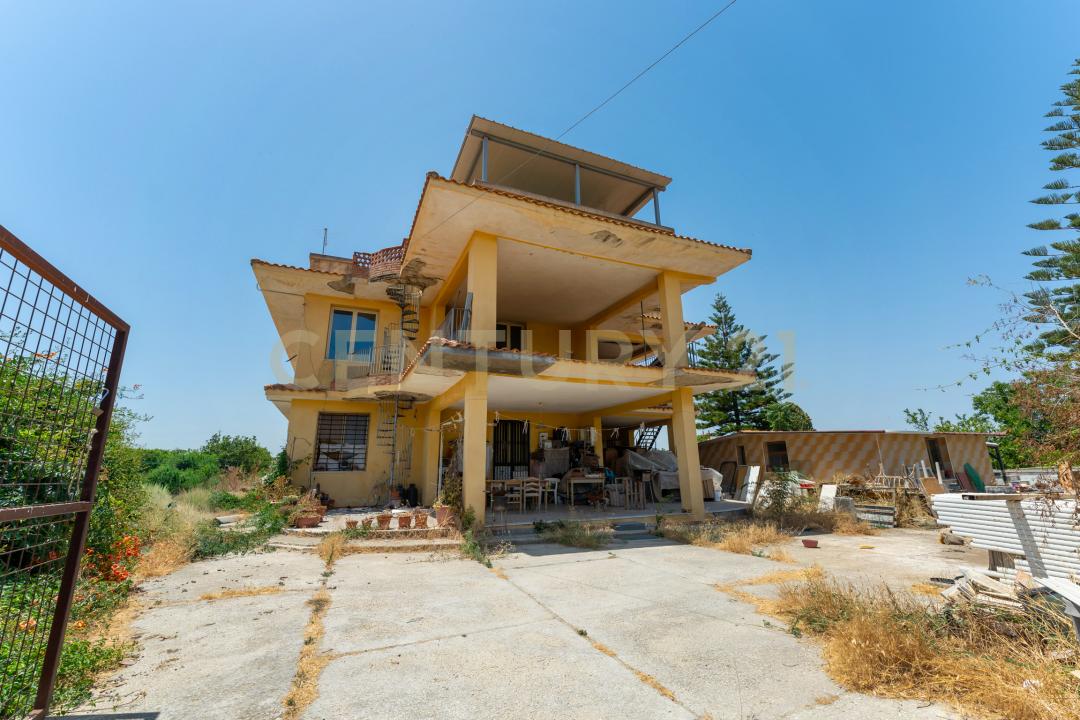 C/da Camera, Augusta, Sicilia 96011, Italia