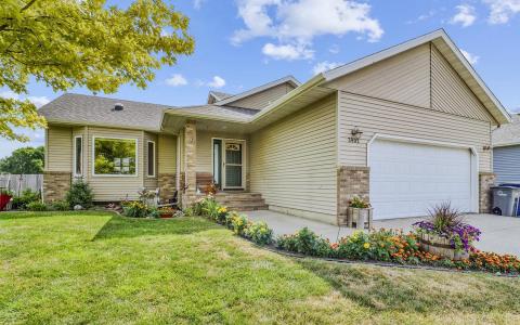 3902 6th Street S, Moorhead, Minnesota 56560, USA