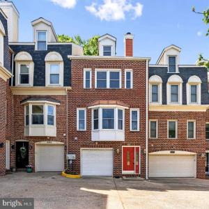 695 W Glebe Road, Alexandria, Virginia 22305, USA
