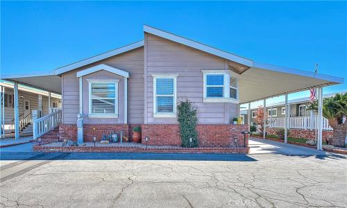 3530 Damien , 212, La Verne, Kalifornien 91750, USA