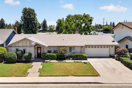1541 Nancy Circle, Porterville, California 93257, USA
