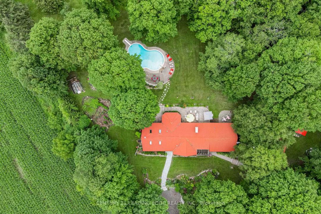 17962 9TH LINE, East Gwillimbury, Ontario L0G 1M0, Canada