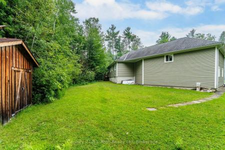 11 RUE KAROLA ROAD, Tiny, Ontario L0L 2J0, Canada