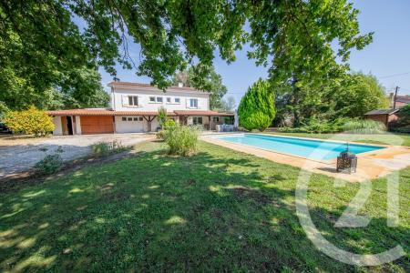 St Medard En Jalles, Aquitania 33160, Francia