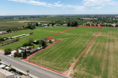 3850 E Whitmore, Ceres, Kaliforniya 95307, Amerika Birleşik Devletleri