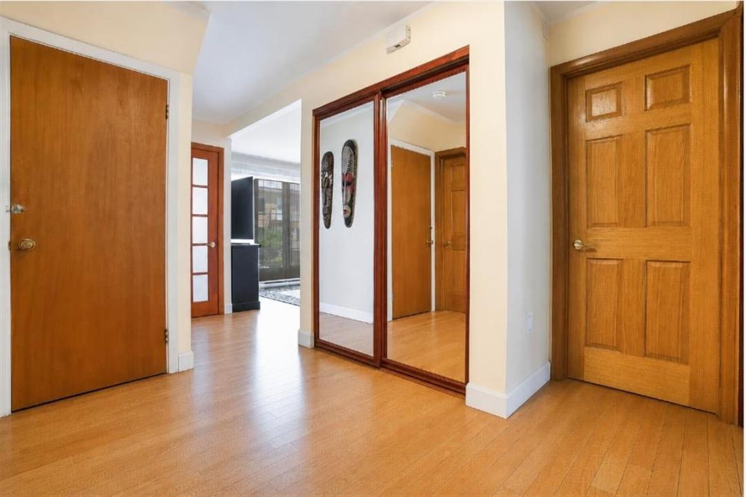 1300-1302 Rue Couvrette, Montréal (Saint-Laurent), 魁北克省 H4L 4T5, 加拿大