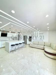 Calle Libertad Conjunto Residencial Los Veleros II, Lecheria, Lechería, Anzoategui 6016, Venezuela