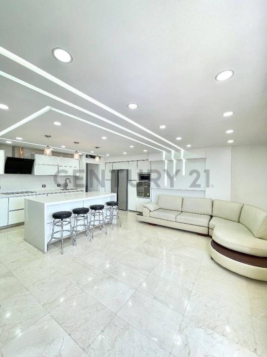 Calle Libertad Conjunto Residencial Los Veleros II, Lecheria, Lechería, Anzoategui 6016, Venezuela