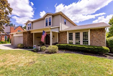 7226 Deer Hollow Dr., West Chester, Ohio 45069, USA