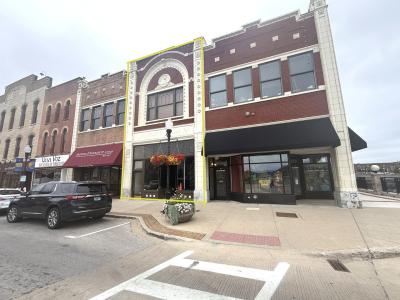 26 E Downer Place, Aurora, Illinois 60505, Stati Uniti