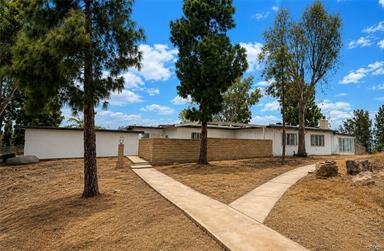 17301  Palm, Riverside, California 92503, USA