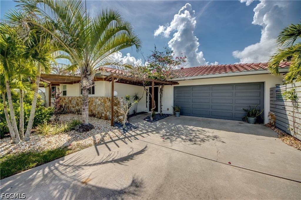 2701 Bruce Street, Matlacha, Florida 33993, USA