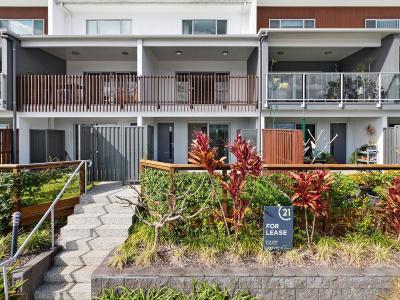 2/327 Bradman Avenue, Maroochydore, QLD 4558, Australia