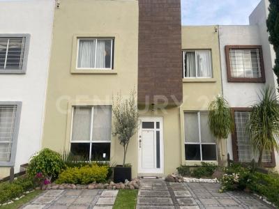 Renta de Casa amueblada en Jardines de San Pedro, Zona San Pedro Cholula. Periferico Fraccionamiento Con Vigilancia-Áreas verde,, San Pedro Cholula, Puebla 72777, Mexico