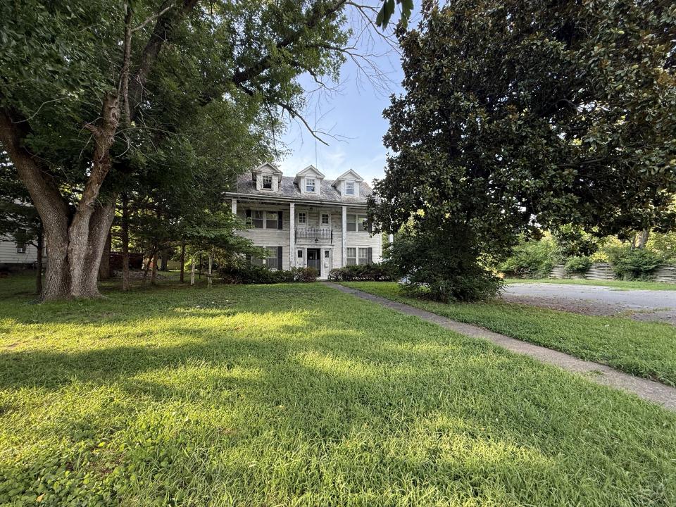 508 W Oak Street, Carbondale, Illinois 62901, États-Unis