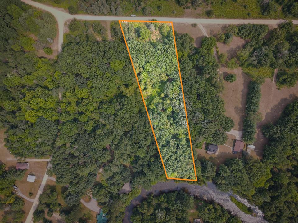 V/L N. Apple Drive Lot #38, White Cloud, Michigan 49349, États-Unis
