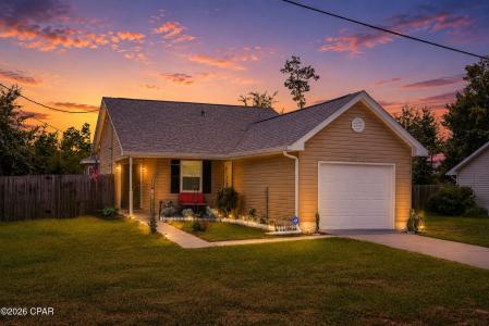 2512 E 37th Street, Panama City, Florida 32405, USA