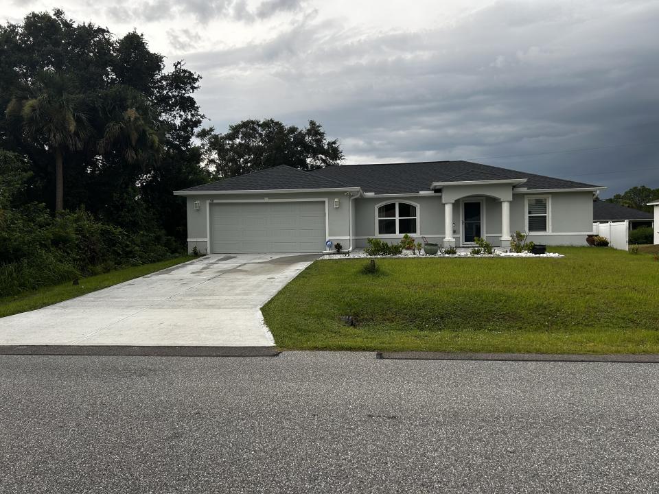 598 Brickell Street, Palm Bay, Flórida 32909, Estados Unidos