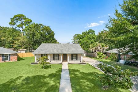 1131 Rue Bordeaux, Slidell, Louisiana 70458, USA