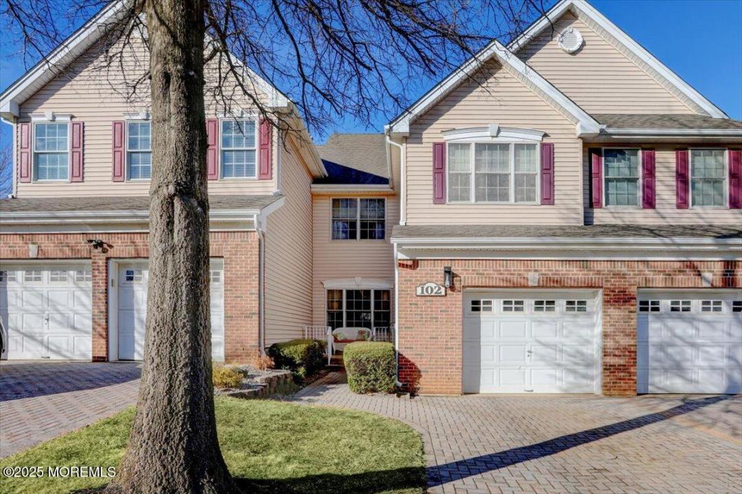 102 Whitlock Court, Manalapan, New Jersey 07726, USA