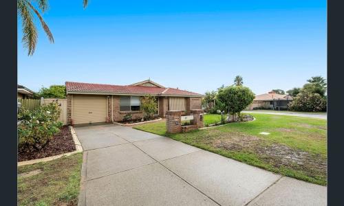 35 Woodbridge Drive, Cooloongup, WA 6168, Australia