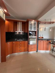 Av. Este-Oeste Alquiler Apartamento 105 m2, piso 9, Naguanagua, Mañongo., Naguanagua, Carabobo 00001, Venezuela