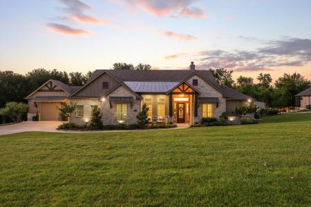1317 Hunt Rd, Gunter, Texas 75058, USA