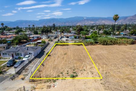 25604 Walker, San Bernardino, California 92346, USA