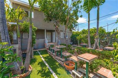 736 W. 41st Pl, Los Angeles, California 90037, USA