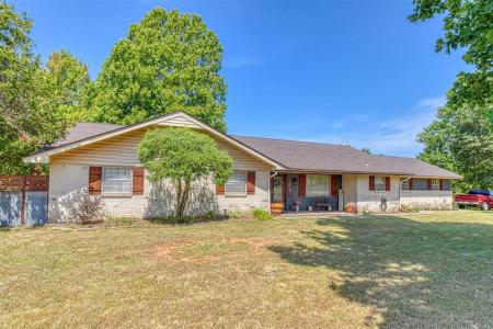 10431 Schwartz Drive, Oklahoma City, Oklahoma 73165, USA