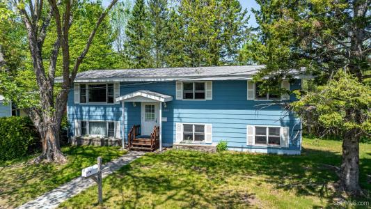 1004 Baltic, Houghton, Michigan 49931, Stati Uniti