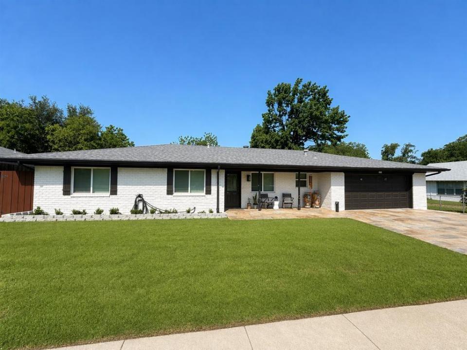 436 Ball Street, Grapevine, Texas 76051, USA