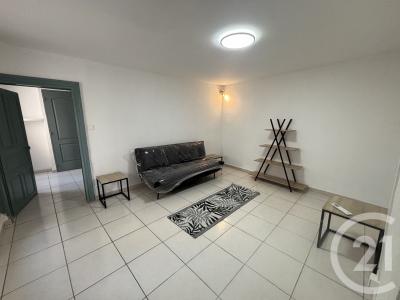 Nimes, Languedoc-Roussillon 30900, Pháp
