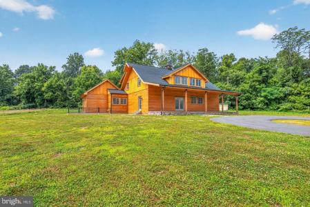 38217 Mountain Air Lane, Lovettsville, Virginia 20180