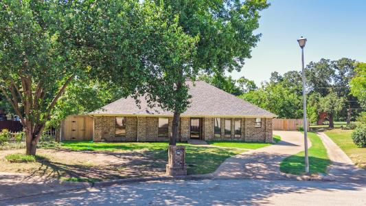 5504 Glenlivet Place, Greenville, Texas 75402, USA