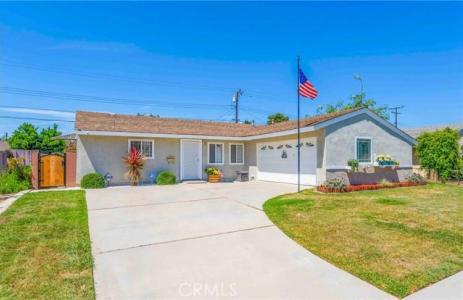 5161 Marion Avenue, Cyp, California 90630, USA